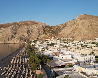 Nostos Beach - Kamari