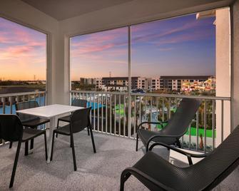 Villatel Orlando Resort, Apartments by Marriott Bonvoy - Orlando - Balcony