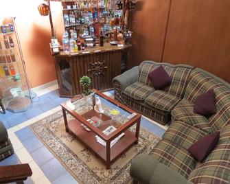 Hostal Andenes - Puno - Living room
