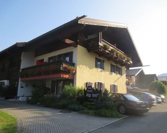 Hotel Alp Inn - Chiemgaukarte inclusive - Рупольдінг - Будівля