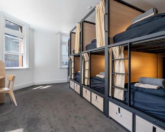 Tequila Sunrise Hostel Adelaide - Adelaide