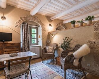 Beautiful Stone Cottage - Spa & Pool - Exceptional Location In Provence - Rémuzat - Sala de estar