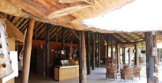 Munga Eco-Lodge - Livingstone - Innenhof