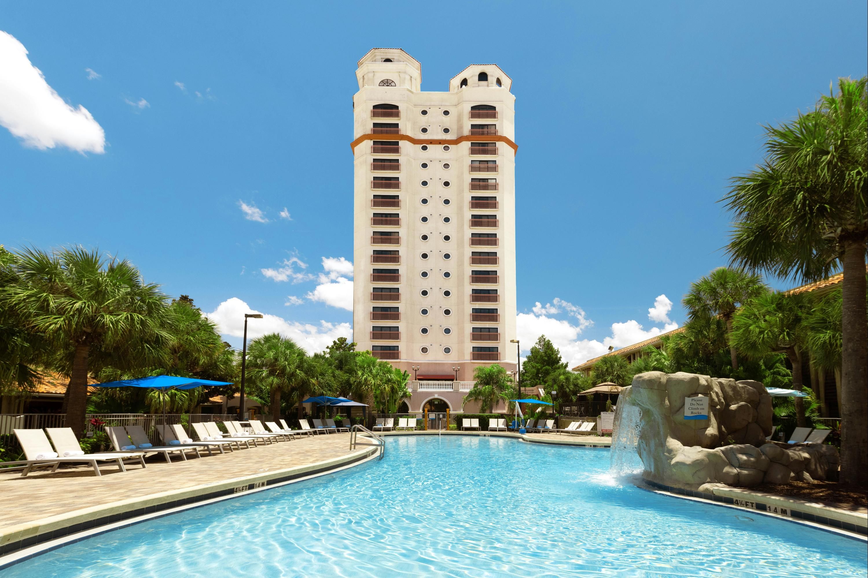 DoubleTree by Hilton Orlando Theme Park Resort - אורלנדו - בניין