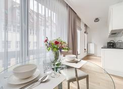 Elegant apartment in the very center of the Old Town in Szczecin - Szczecin - Dining room