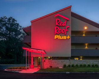 Red Roof Plus+ Wilmington - Newark - Newark - Budynek