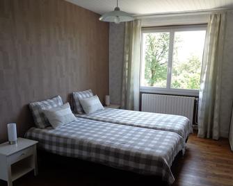 4 pers Private holiday home on 3 acres private land and near major attractions - Azerat - Habitación