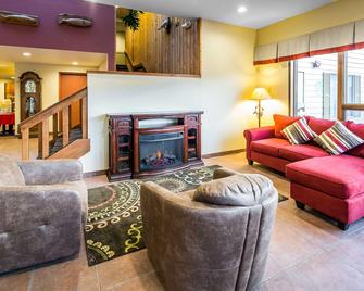 Quality Inn Kodiak - Kodiak - Sala de estar