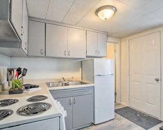 Charming Evanston A-Frame Dog Friendly! - Evanston - Keuken