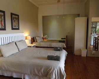 دمبسيز جست هاوس - بورت إليزابيث - غرفة نوم