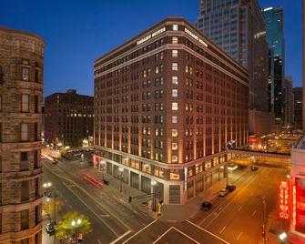 Embassy Suites by Hilton Minneapolis Downtown - מינאפוליס - בניין
