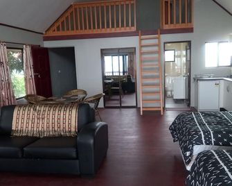 Shalini Garden Hotel & Apartments - Sigatoka - Bedroom