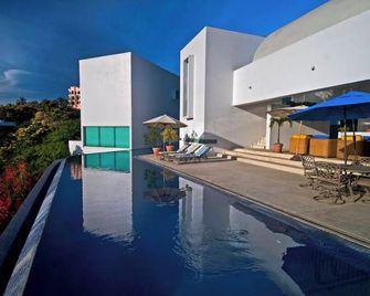 Emerald Villa. Luxury beach house in Manzanillo - Manzanillo - Pool