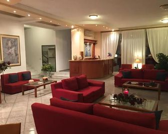 Hotel Esperia - Loutra Ypatis - Hall d’entrée