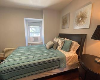 Cozy 1 bedroom apartment - Allentown - Bedroom