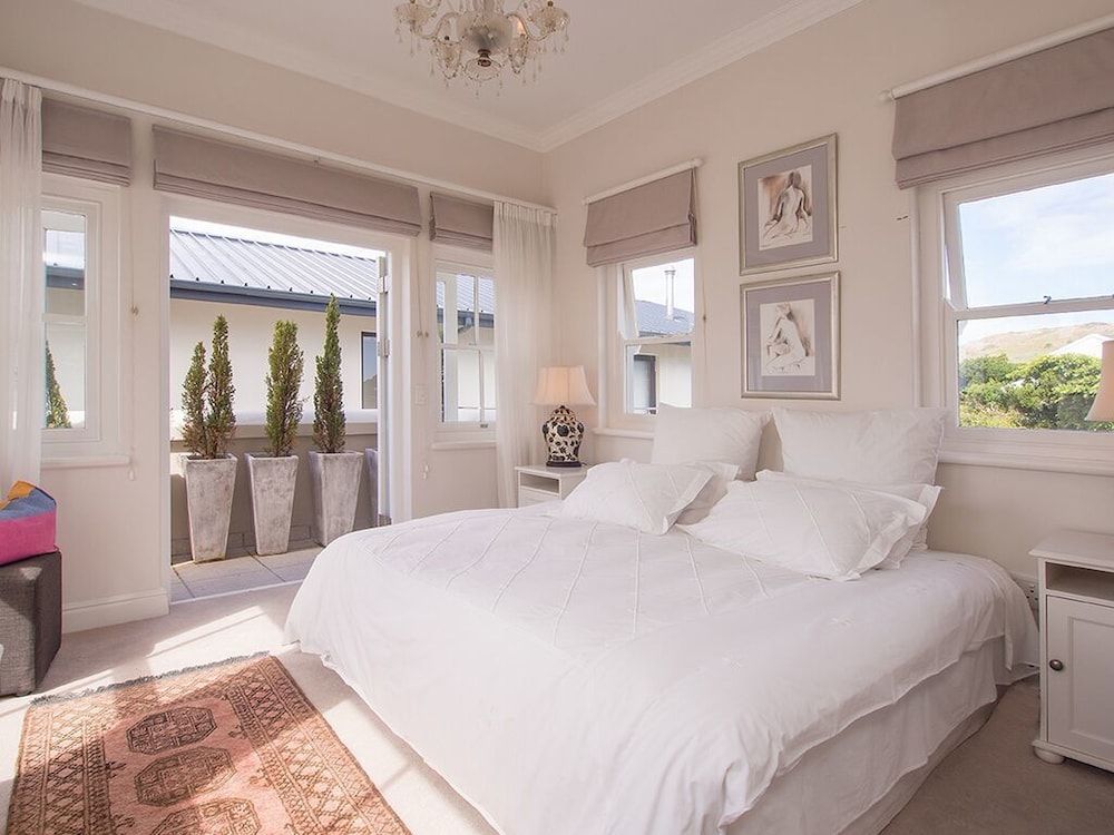Isola Bella Guest House - Knysna - Schlafzimmer
