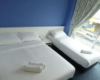 Lodge 10 Hotel - Seremban - Bedroom