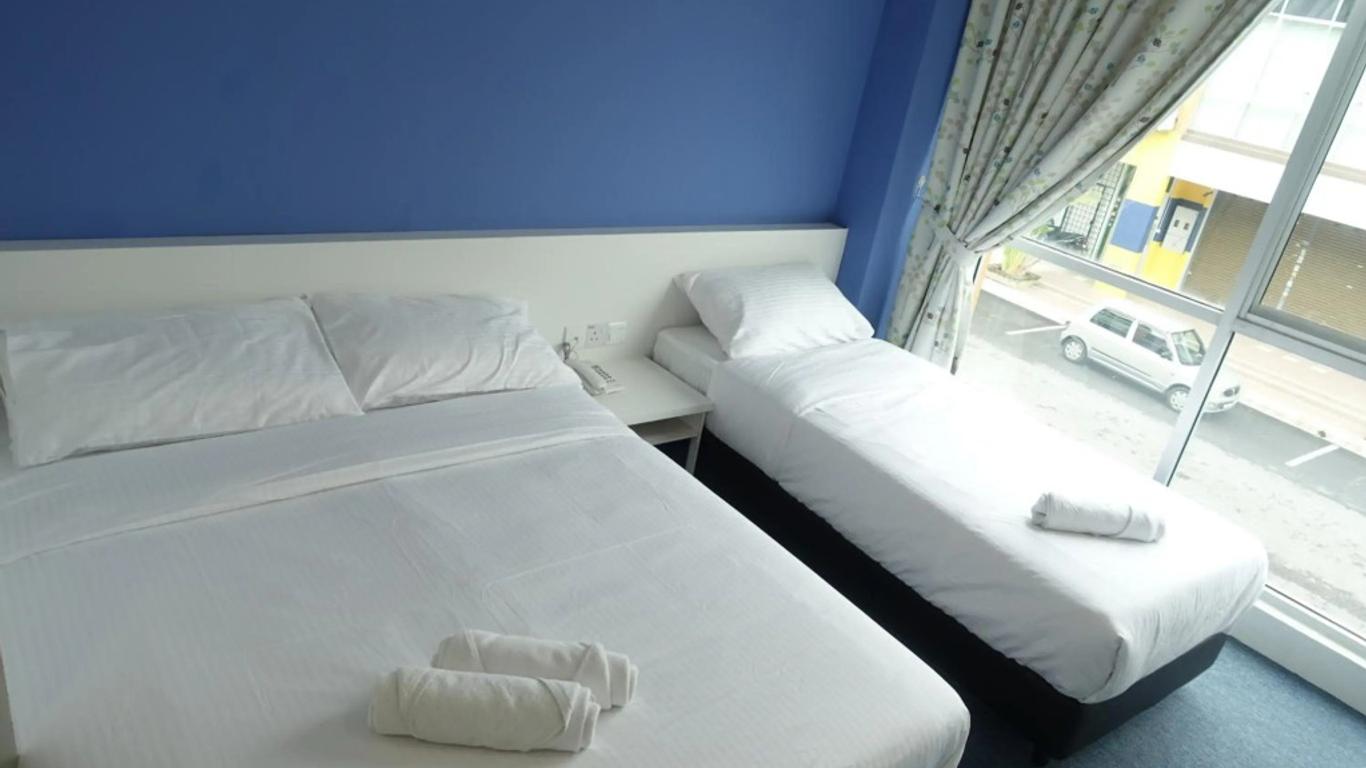 Lodge 10 Hotel