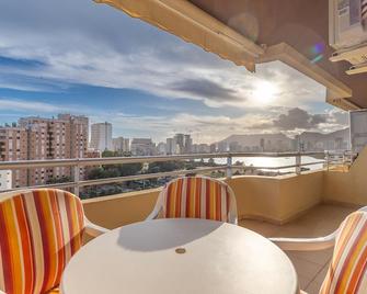 Lovely Apartment In Calpe - Calpe - Balkon