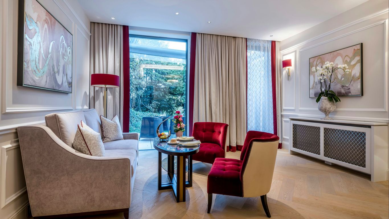 Hotel Schloss Mönchstein