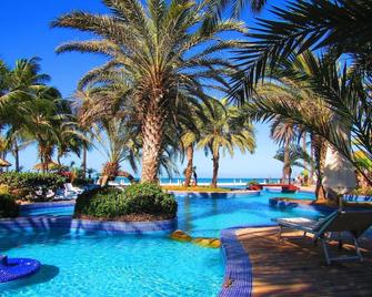 Paradise Coche - San Pedro - Piscina