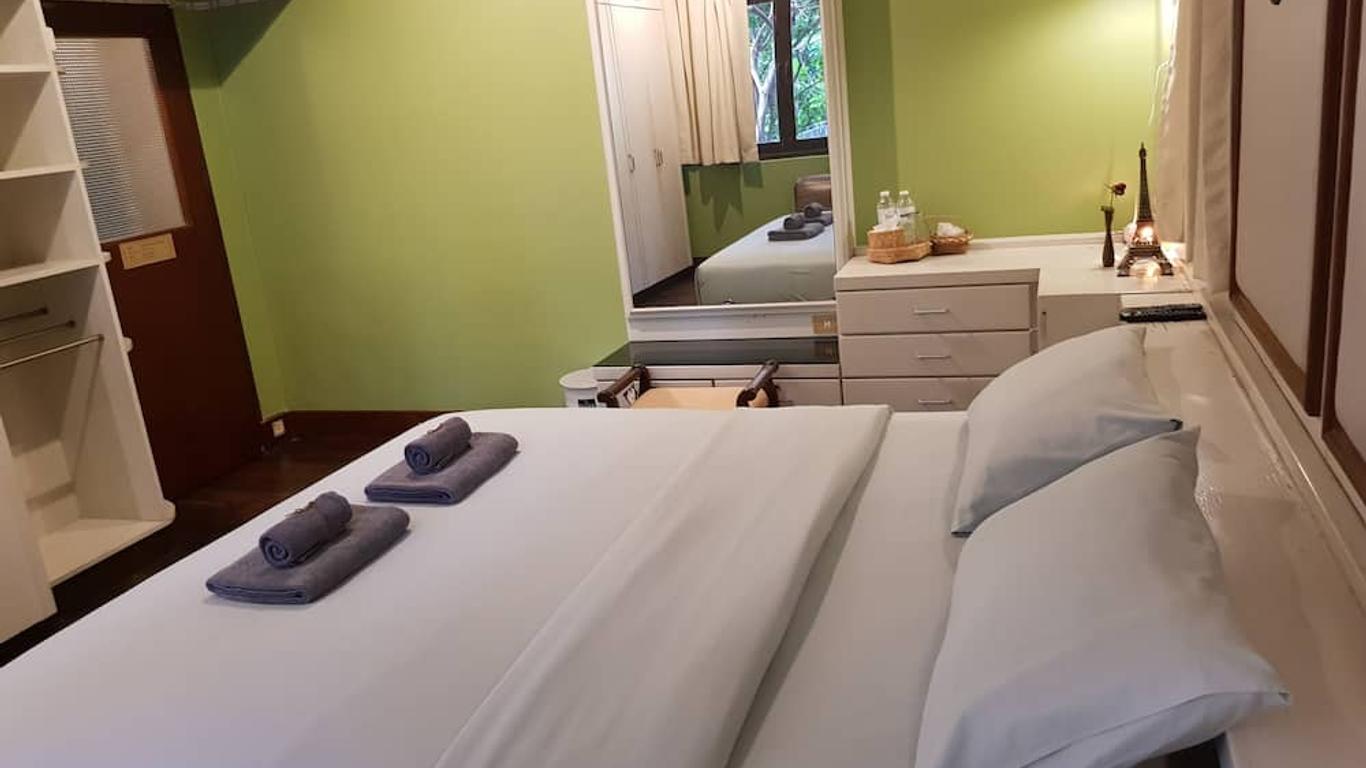 ذا رو كلاسيك هومتيل