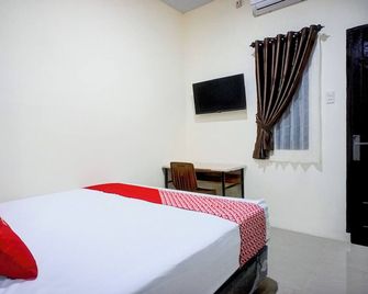 Hotel O Medan City Center Rumah Sakit Bunda Thamrin - 6 Hour Stay - Медан - Спальня