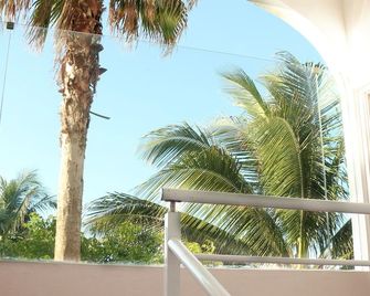 'Escape to Paradise: Suites Lorens in the Heart of Isla Mujeres' - Isla Mujeres - Balkon