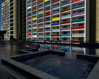 Bonaparte Blue Residence - Flat Particular - Brasília - Piscina
