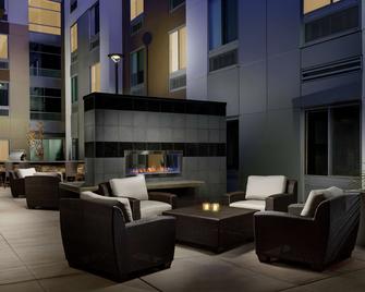 Homewood Suites by Hilton San Jose North - San Jose - Binnenhof