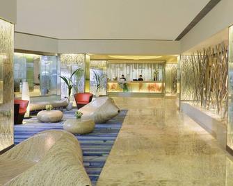 Regal Oriental Hotel - Hong Kong - לובי