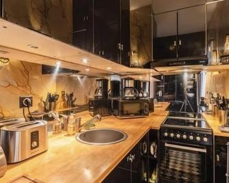 Sublime appartement Bordeaux Hôtel de Ville - Bordeaux - Kitchen