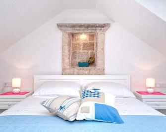 Villa Riva - Jelsa - Habitación