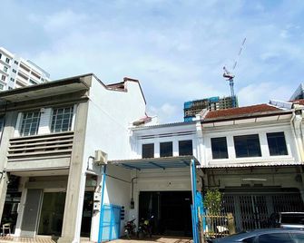 The 6N by Sky Hive - George Town - Building
