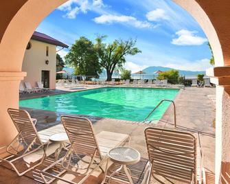 Largest Freshwater Lake! - Nice - Piscina