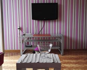 Square Vanilla Apartments - Skopje - Kamervoorziening