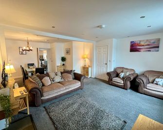 Bay View Apartment - Isle of Mull - Huiskamer