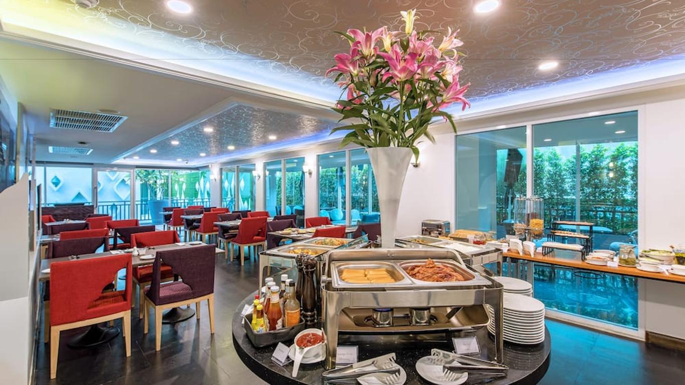 Anajak Bangkok Hotel - Sha Plus
