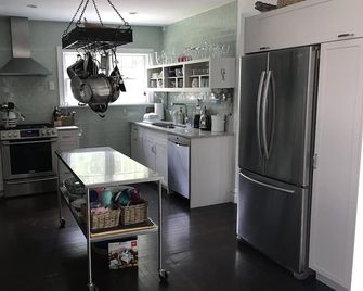 Charming Hampton Bays colonial on quiet cul de sac - Hampton Bays - Küche