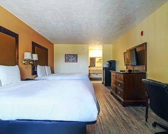 Two Double Beds at Scottish Inns Shenandoah Woodlands Mall, Free Parking - Conroe - Makuuhuone