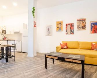 The Silk Road Stay - Madrid - Soggiorno