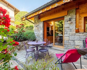 Chalet Helnes - chalet contemporain - Aigueblanche - Patio