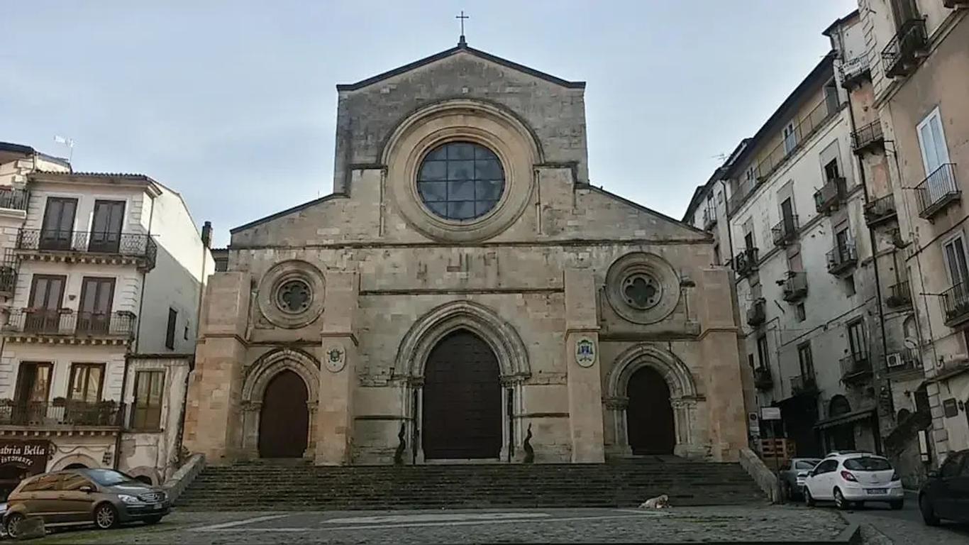 '7 Sorelle B&b' Camere In Pieno Centro Città Con Bagno Privato, Free High Speed Wi-Fi, Netflix