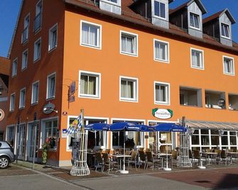 Hotel-Cafe Rathaus - Bad Abbach - Building