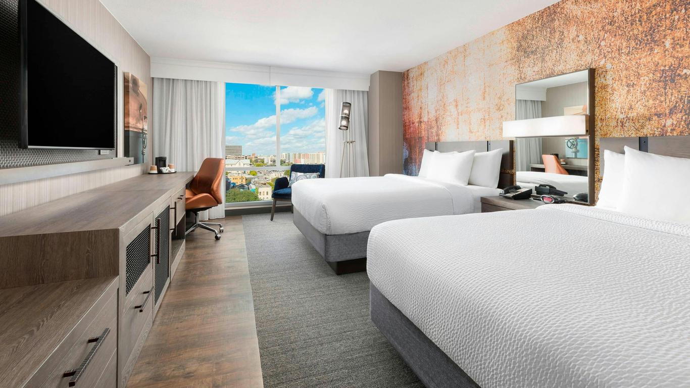 Courtyard by Marriott Austin Downtown/Convention Center