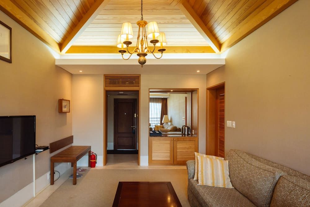 Damyang Spa and Tourist Hotel