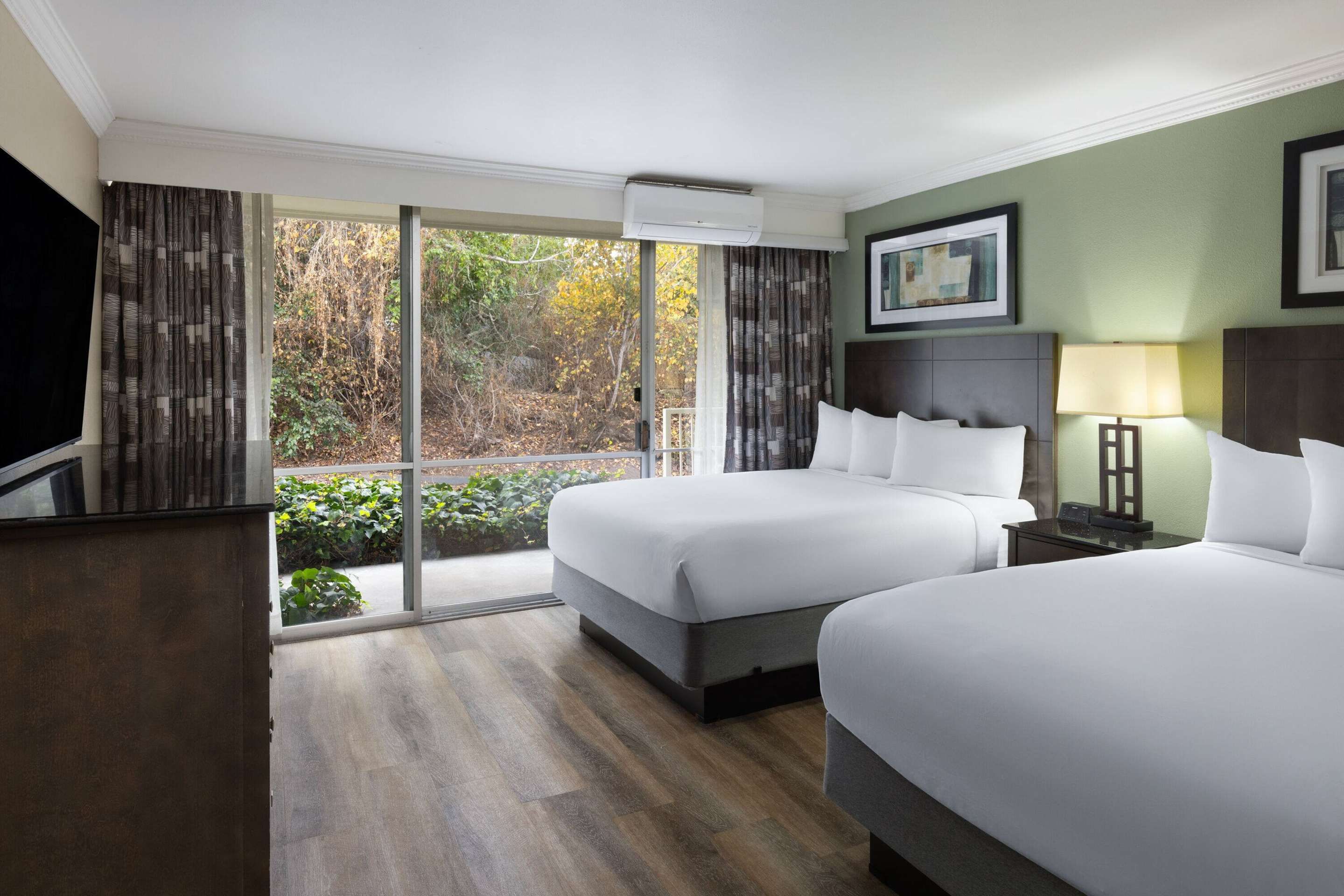 Travelodge by Wyndham Monterey Bay thumbnail 3