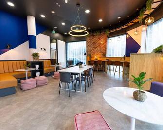 Vogue Studios - Brighton - Restaurante