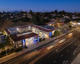 Motel 6 La Mesa. Ca - לה מסה - בניין