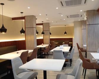 Mc Hotel Fairview - Caloocan - Restaurant